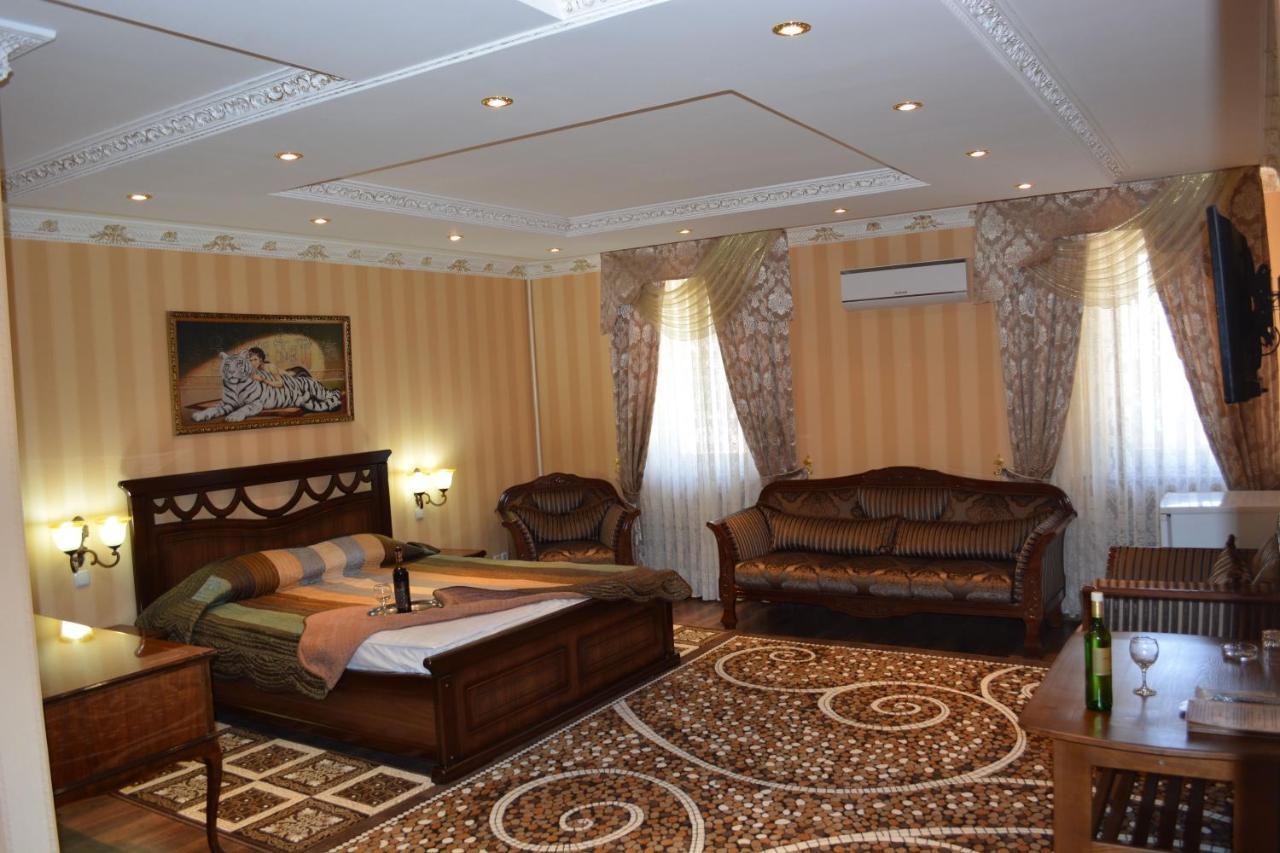 Hotel Papillon Taskent Exterior foto